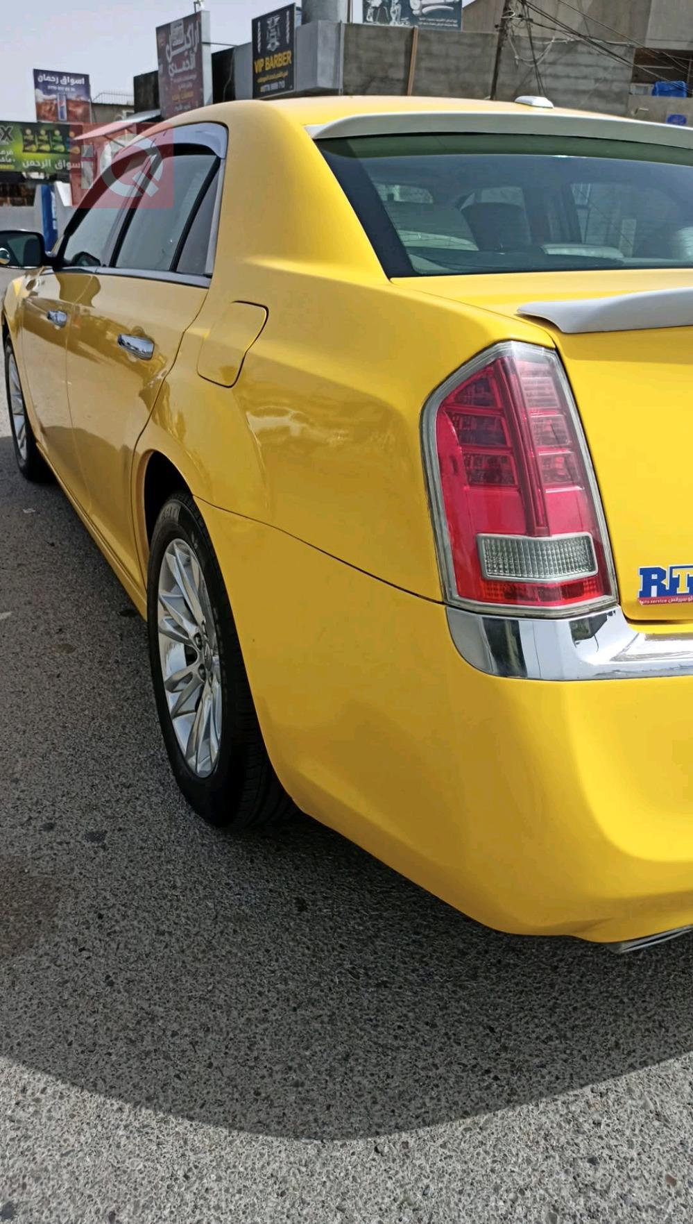 کرایسلەر 300